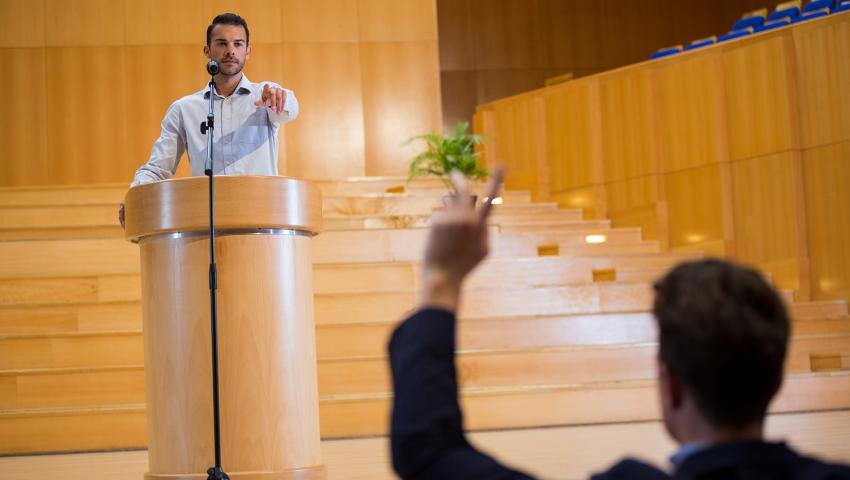 The Power of Public Speaking: Captivate Your Audience and Deliver Your Message with Impact