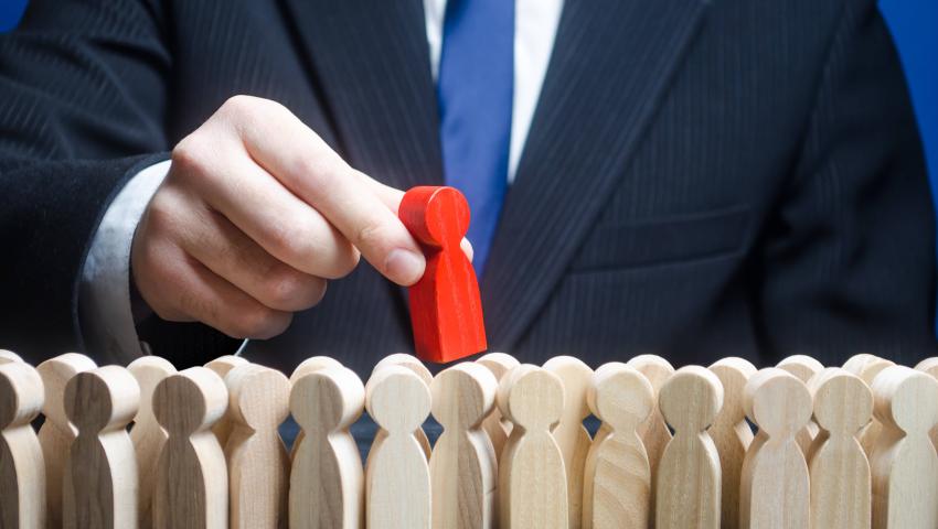 Tips for Choosing Between Temporary vs. Permanent Staffing